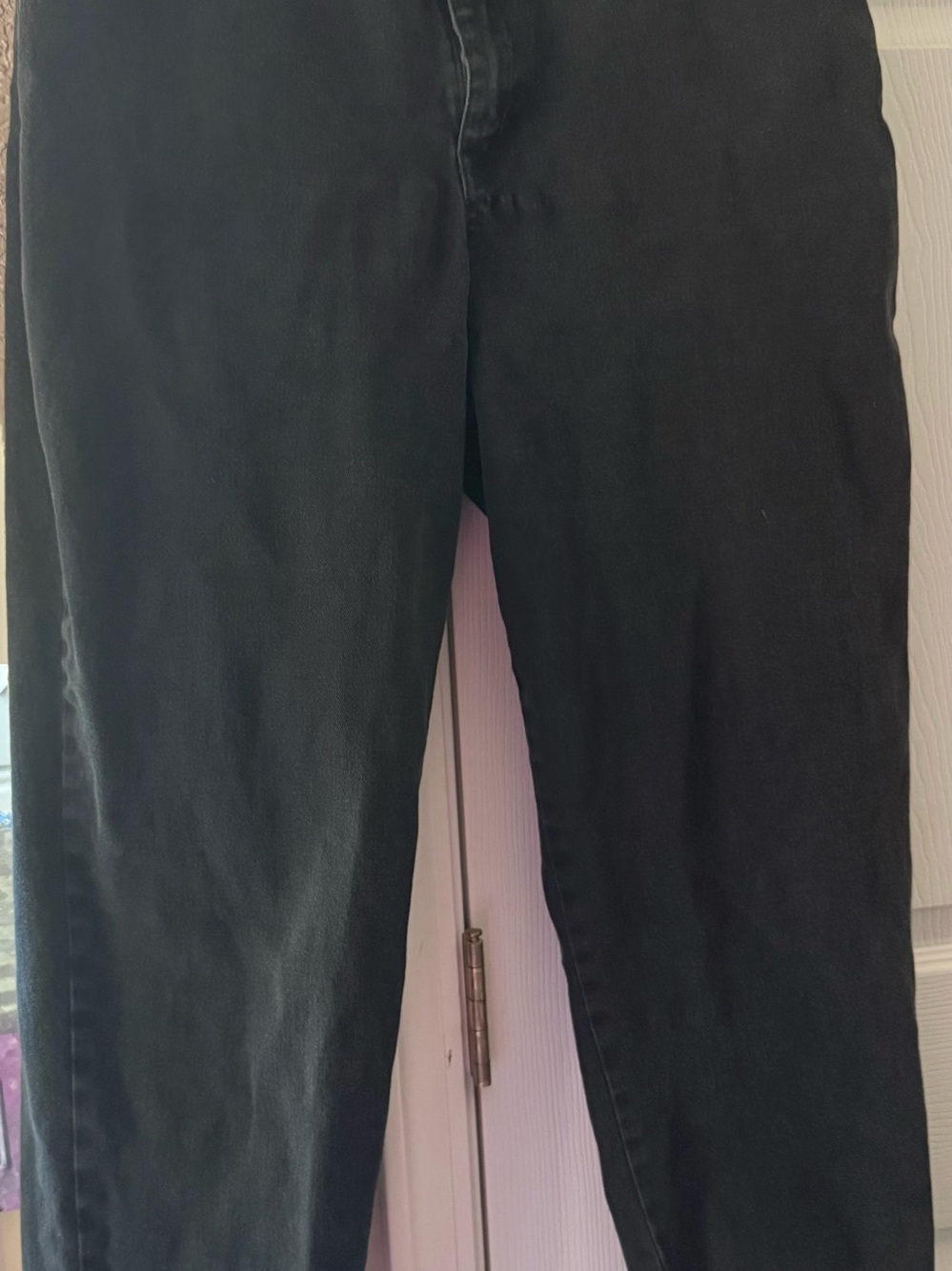 Gloria Vanderbilt Straight-Leg Black Jeans